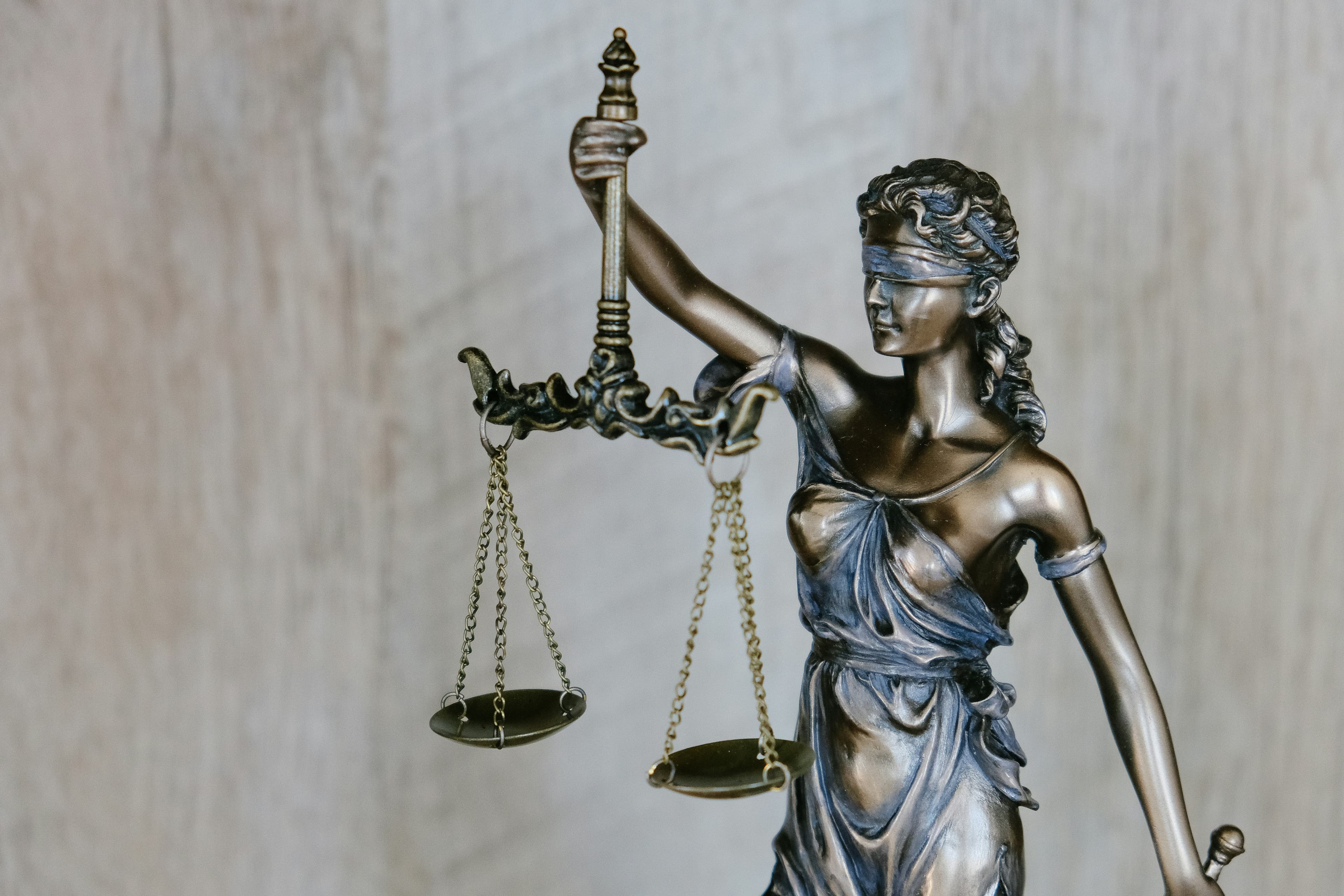 What should I look for when hiring a real estate lawyer in Brazil